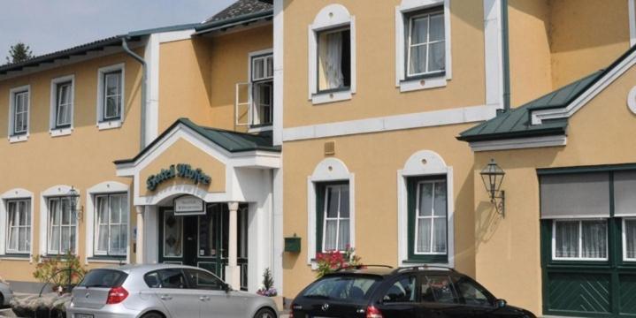 Hotel-Restaurant Moser Pöchlarn Exterior foto